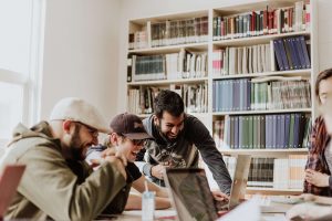 ELES Stipendium: Wie werden jüdische Studierende gefördert?